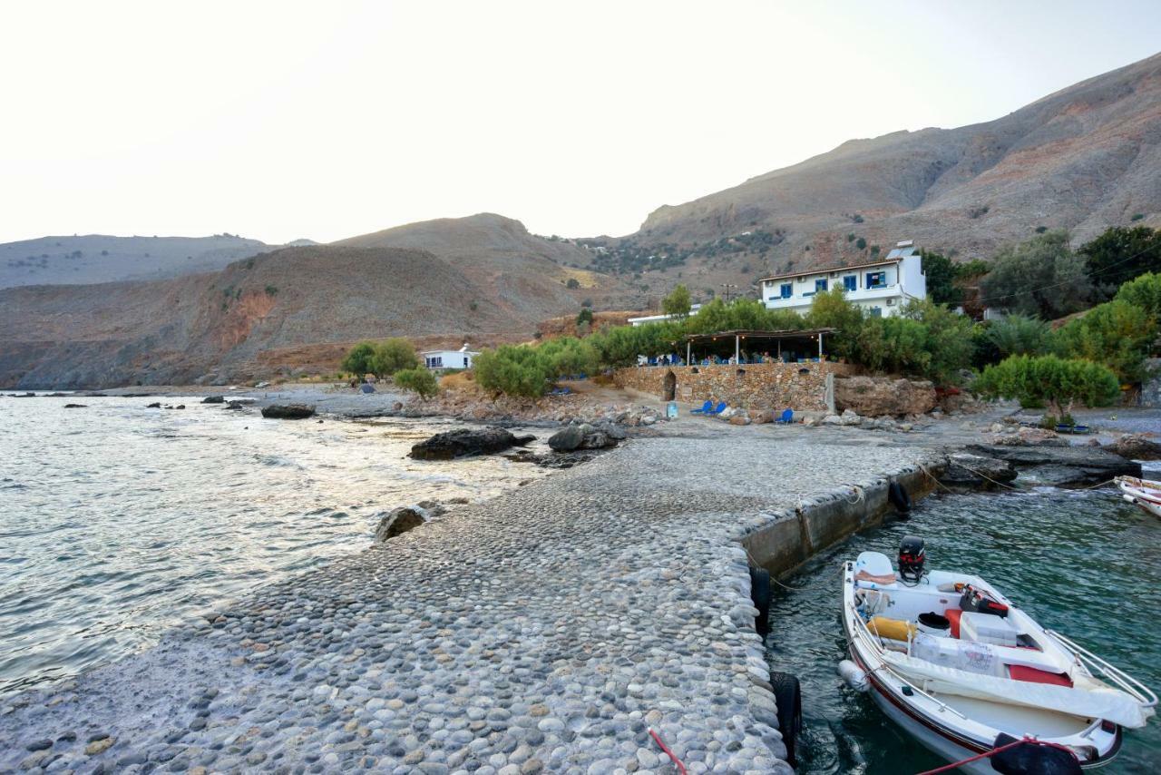 Taverna Akrogiali Лутро Екстер'єр фото